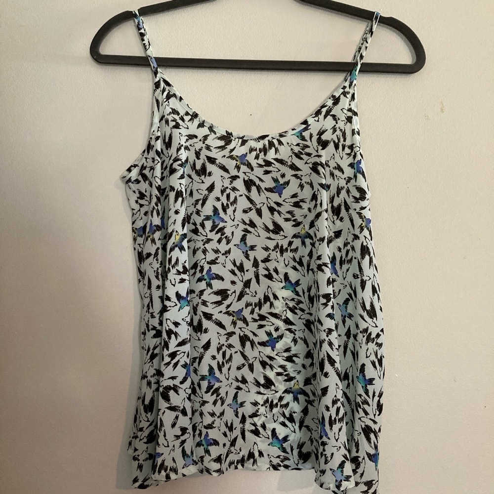 3/$10 Apt. 9 Lightweight Tank